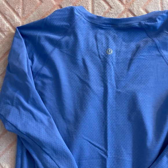 Swiftly Tech long sleeve Lululemon shirt, blue-purple color size 8 - Picture 4 of 5